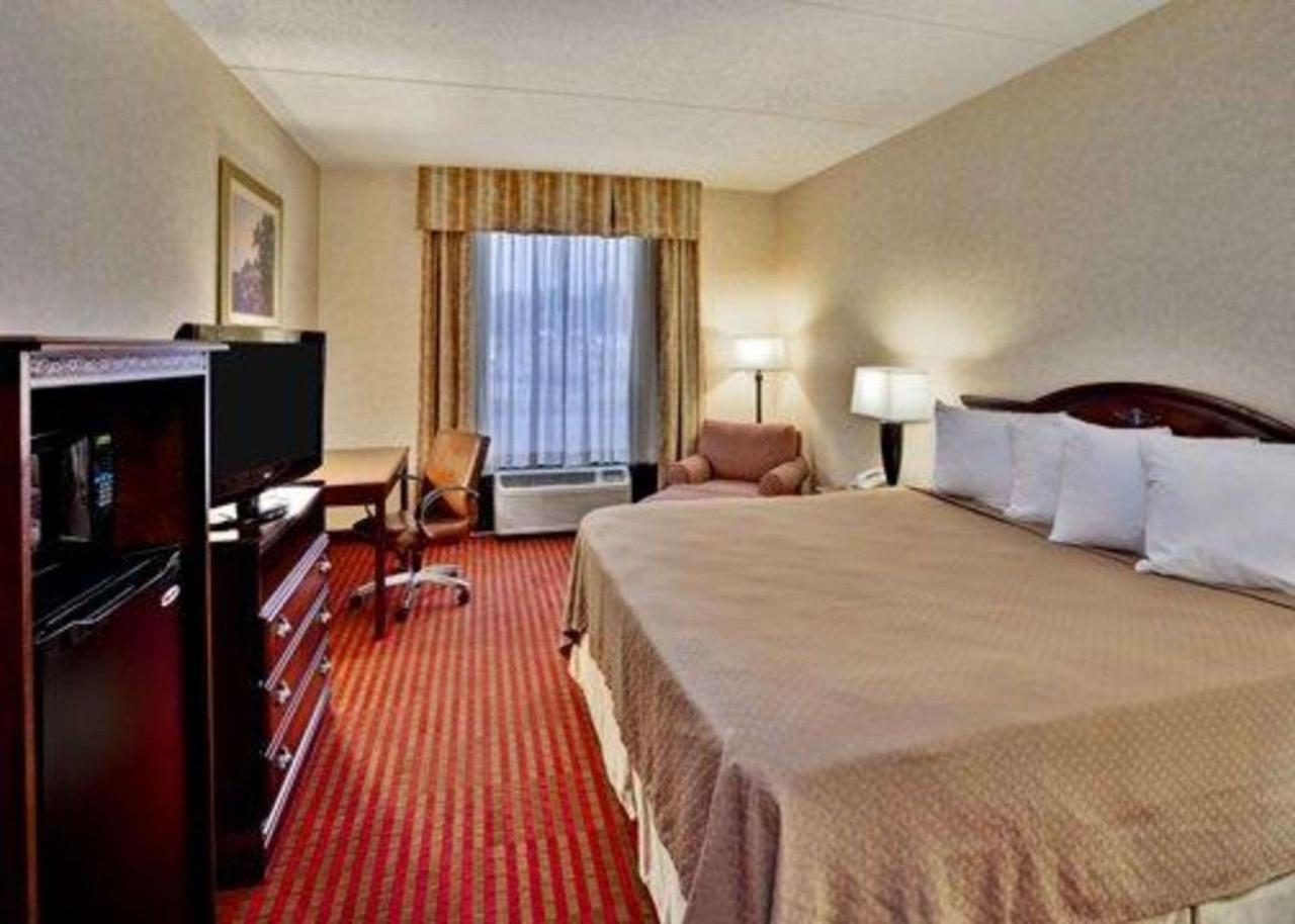 Quality Inn & Suites Somerset Exterior foto